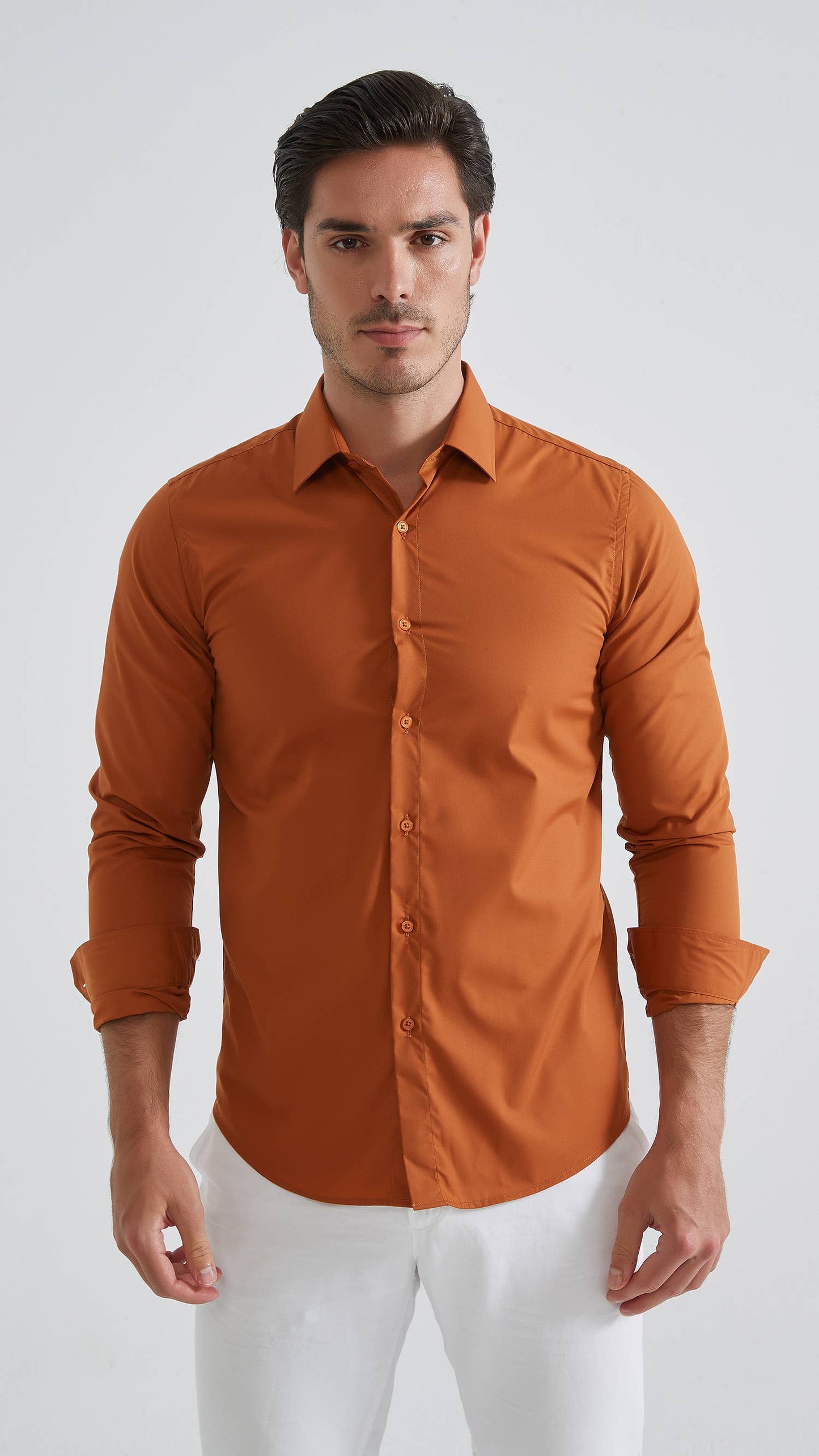 Camicia slim fit color bronzo