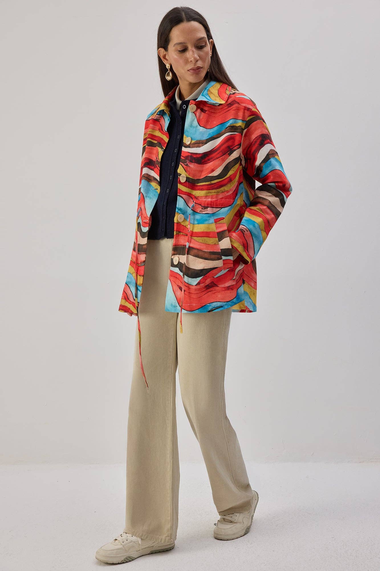 Cappotto corto con fantasia astratta