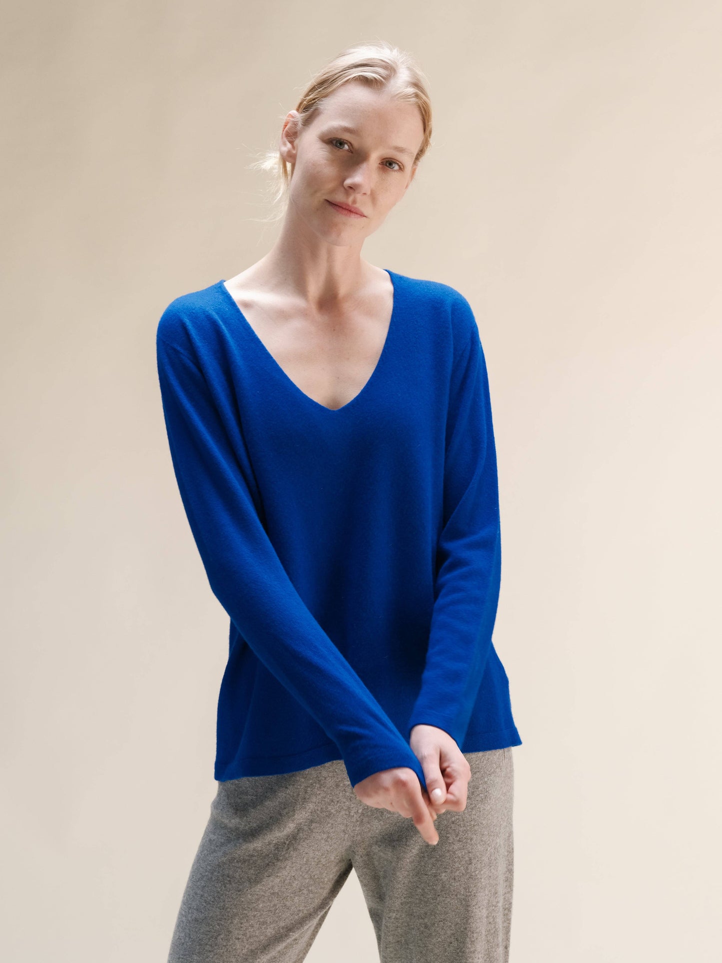 Maglia scollo a V in misto cashmere 3D Knit