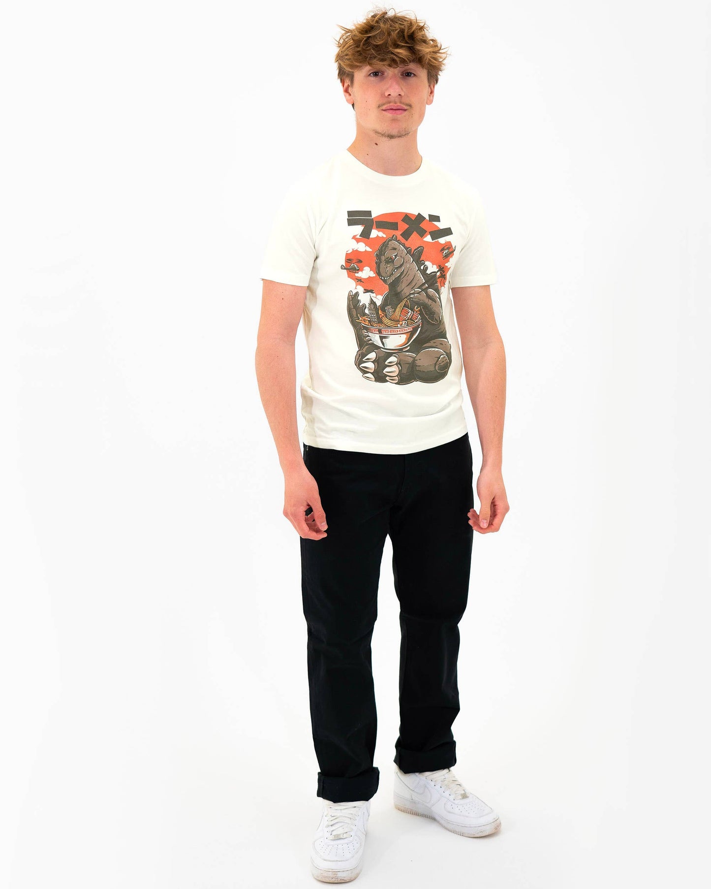 T-shirt unisex Kaiju Ramen con stampa manga