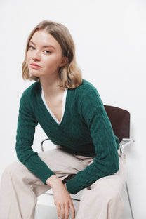 Maglione in Lana a Trecce con Scollo a V