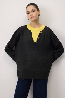 Maglia con colletto a contrasto