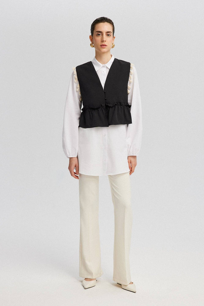 Camicia lunga con gilet e nappine