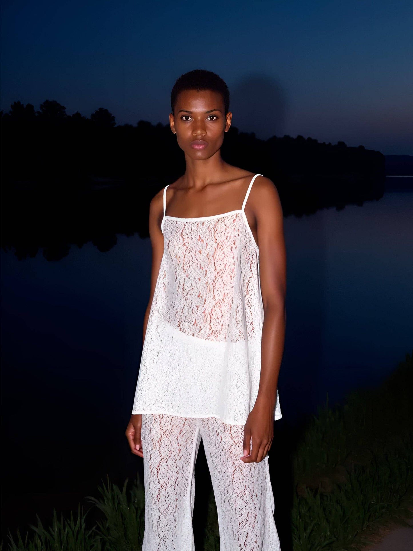 Top lungo in pizzo bianco Luna