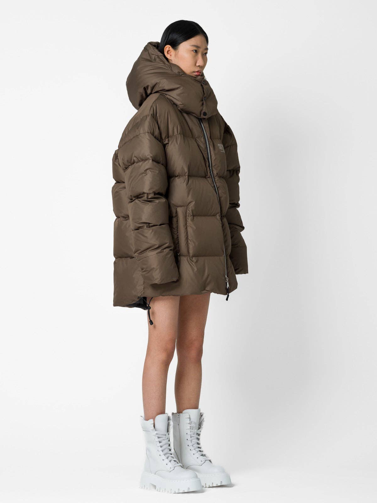 Bomber oversize con stampa testuale e cappuccio staccabile