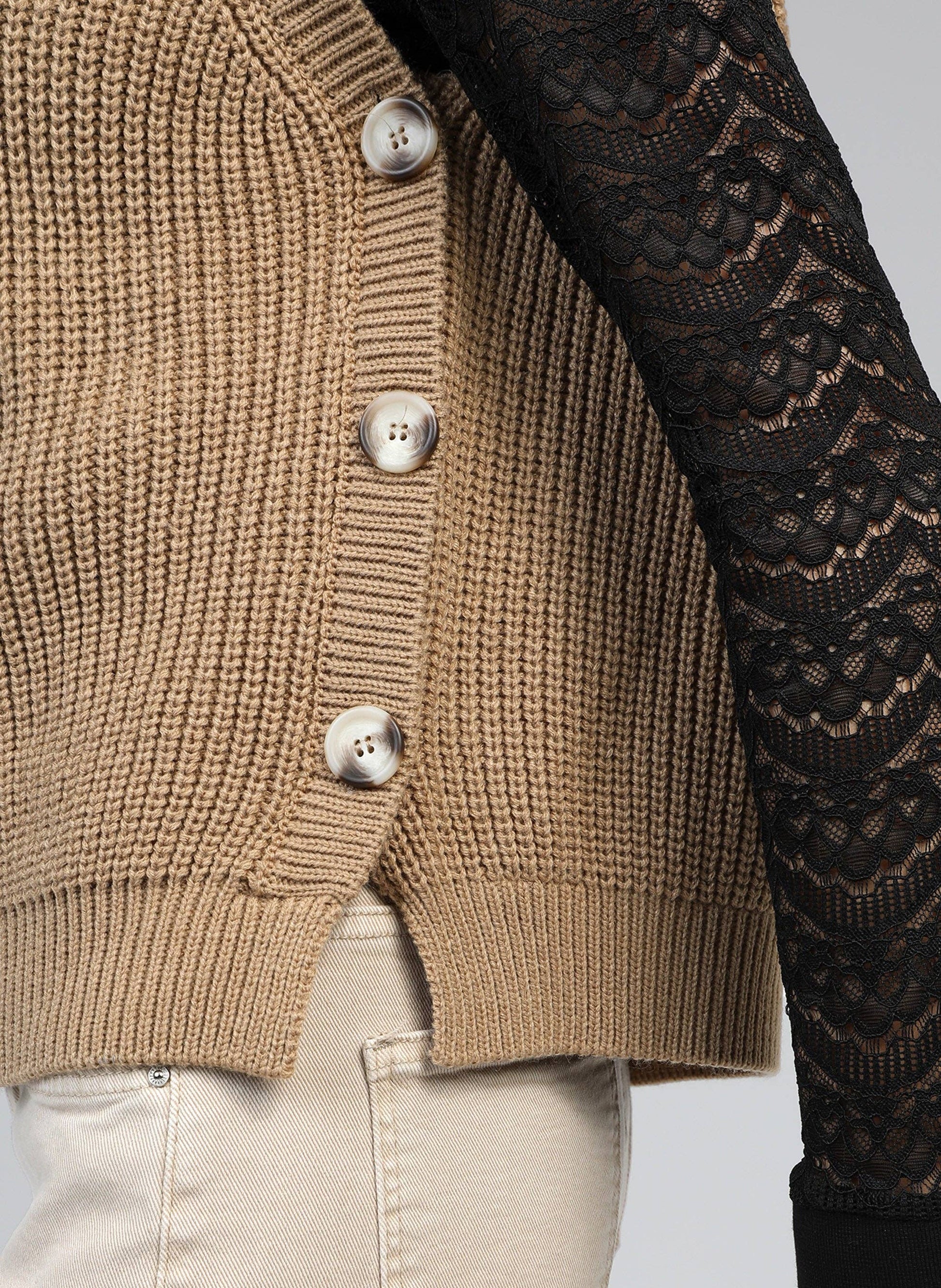 Gilet in maglia Vivienne cammello con bottoni laterali