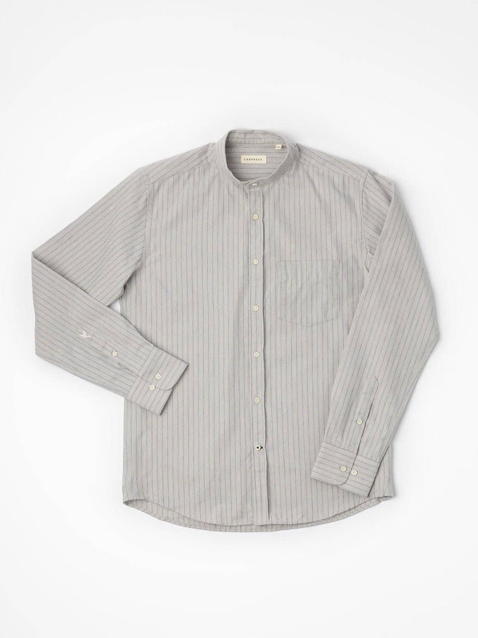 Camicia in flanella grigia a righe con collo alla coreana