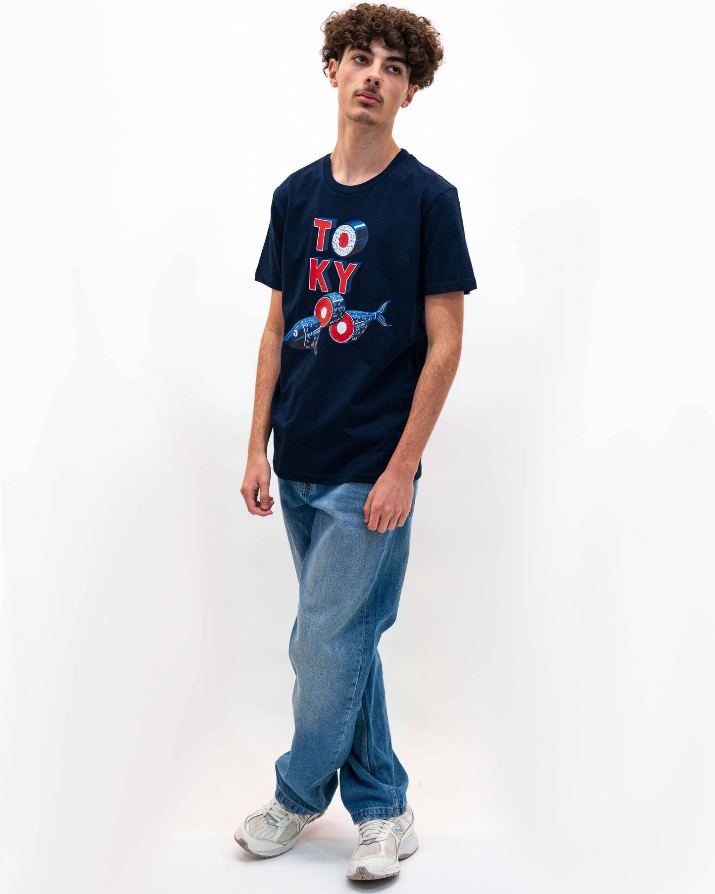 T-shirt Tokyo con grafica di cibo giapponese