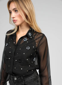 Camicia nera in organza con ricami gioiello