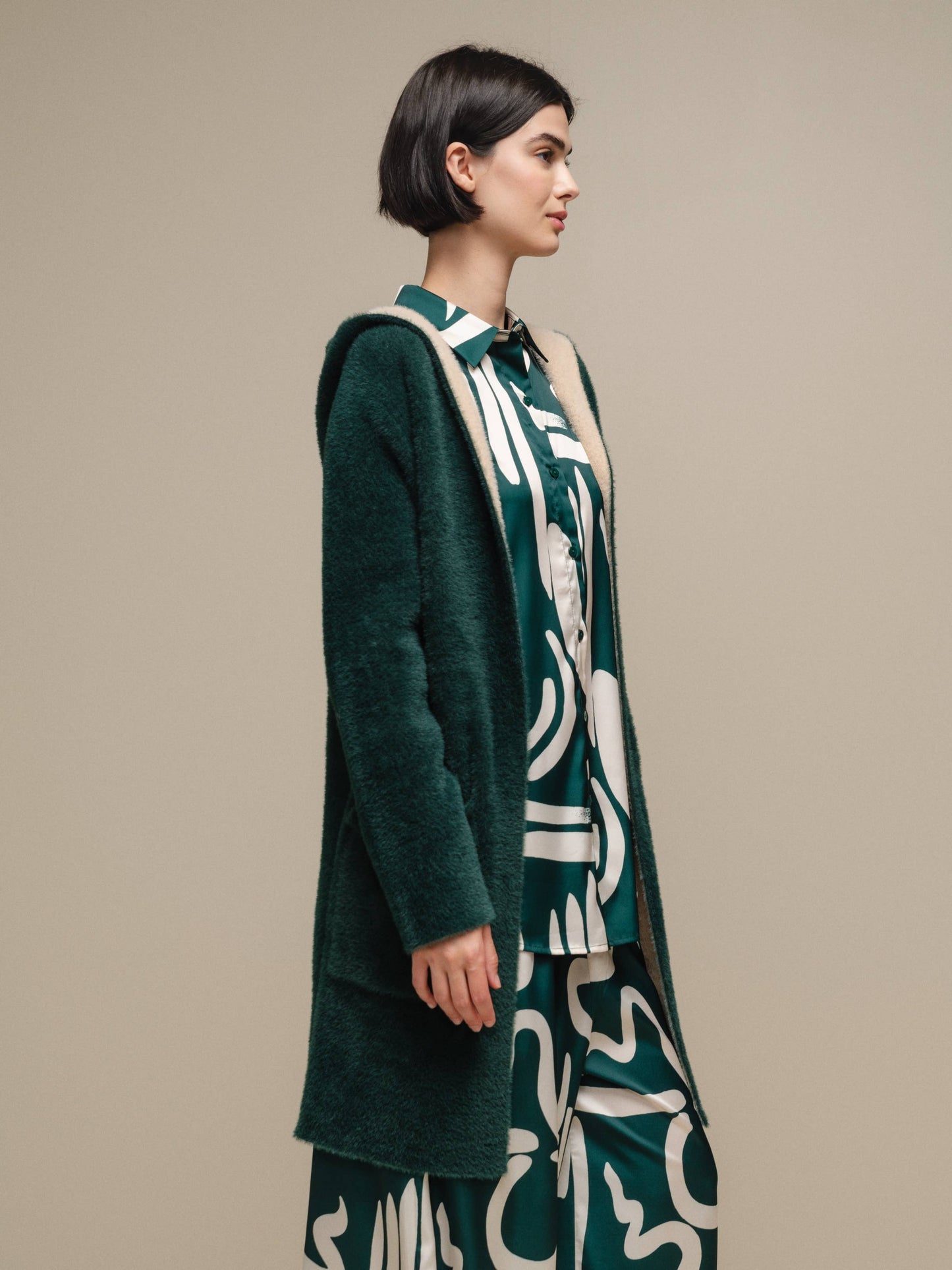 Cappotto cardigan in maglia con cappuccio verde