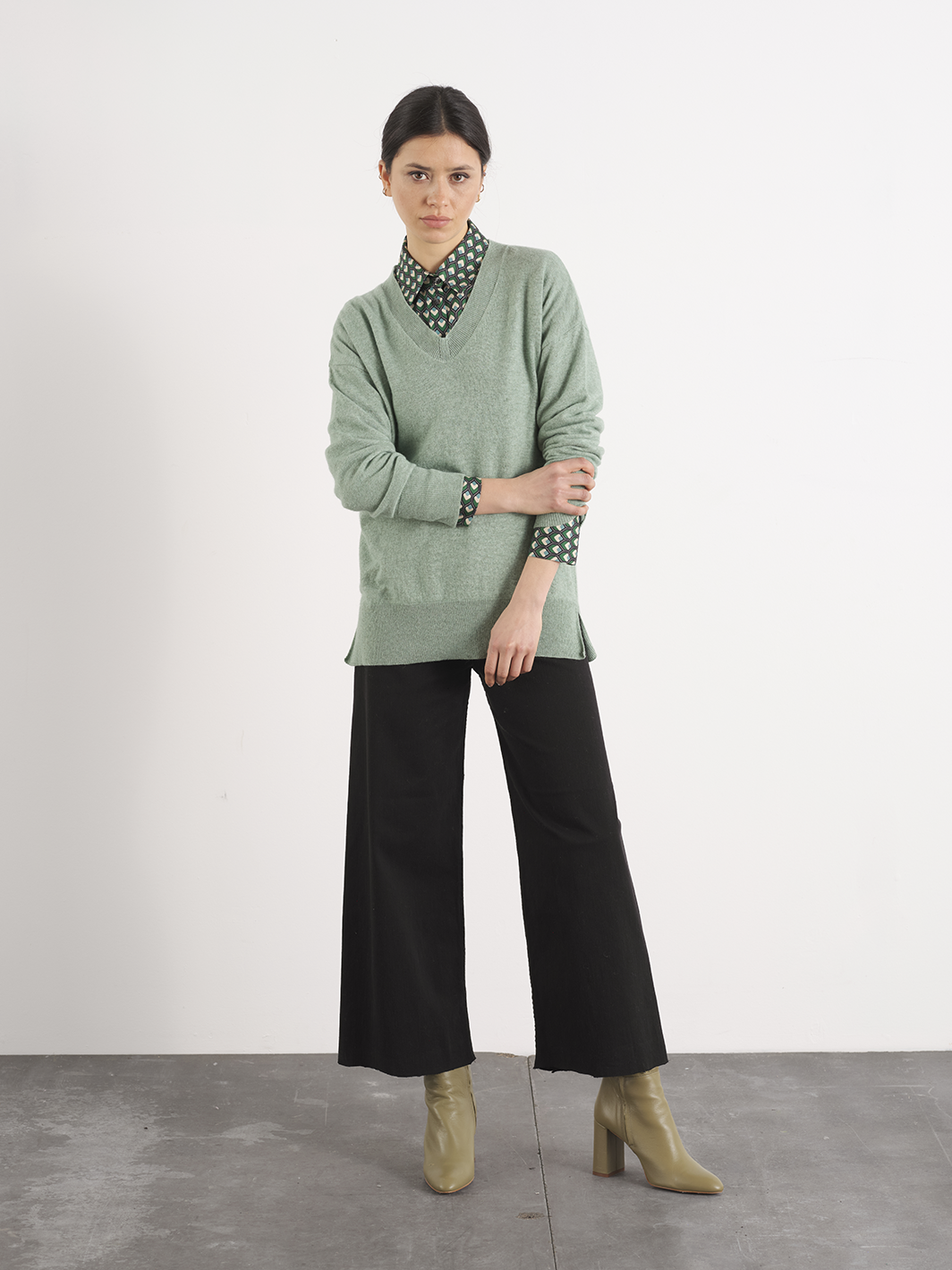 Maglione in maglia con scollo a V