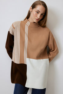 Tunica in maglia color block con collo alto