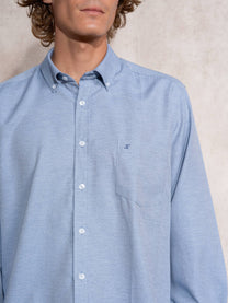 Camicia uomo in cotone misto con colletto button-down
