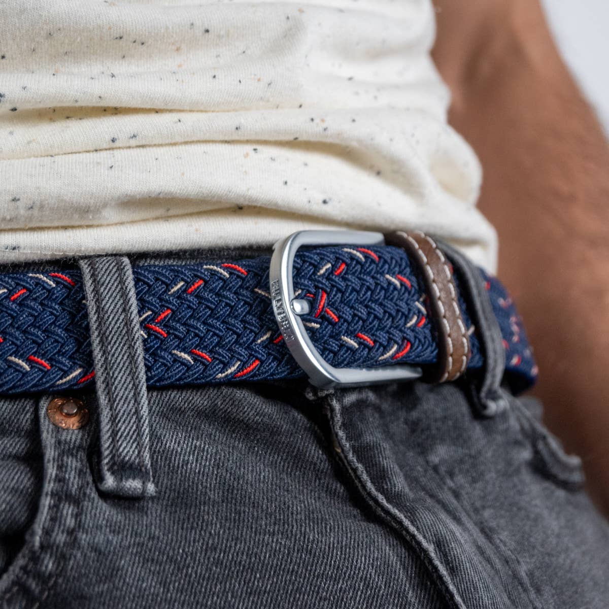 Cintura elastica intrecciata Oxford con dettagli in pelle