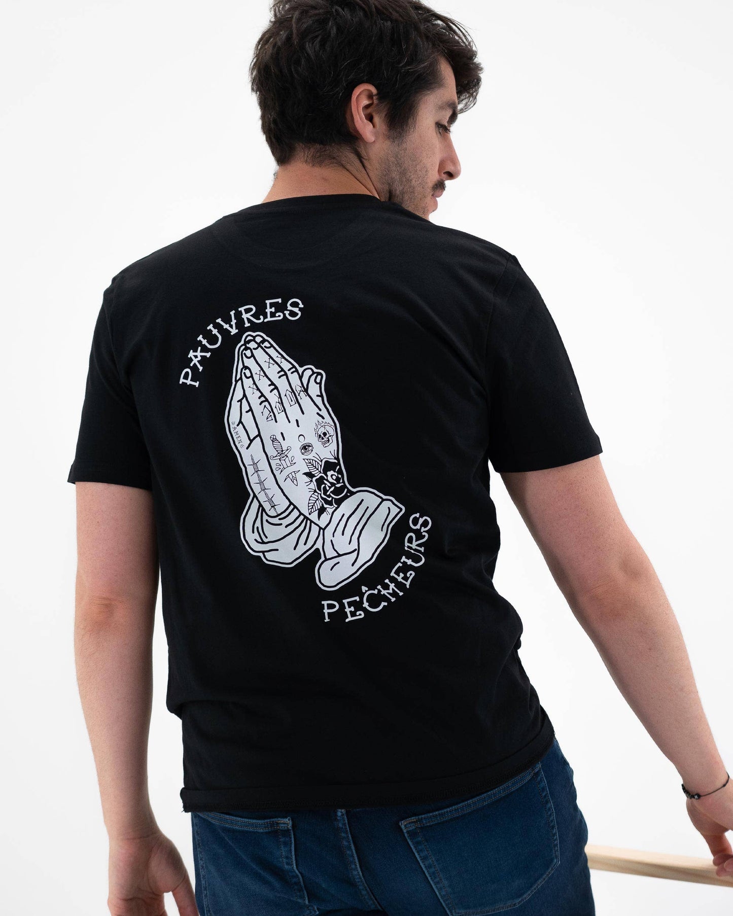 T-shirt street con grafica Nuestra Madre in cotone biologico