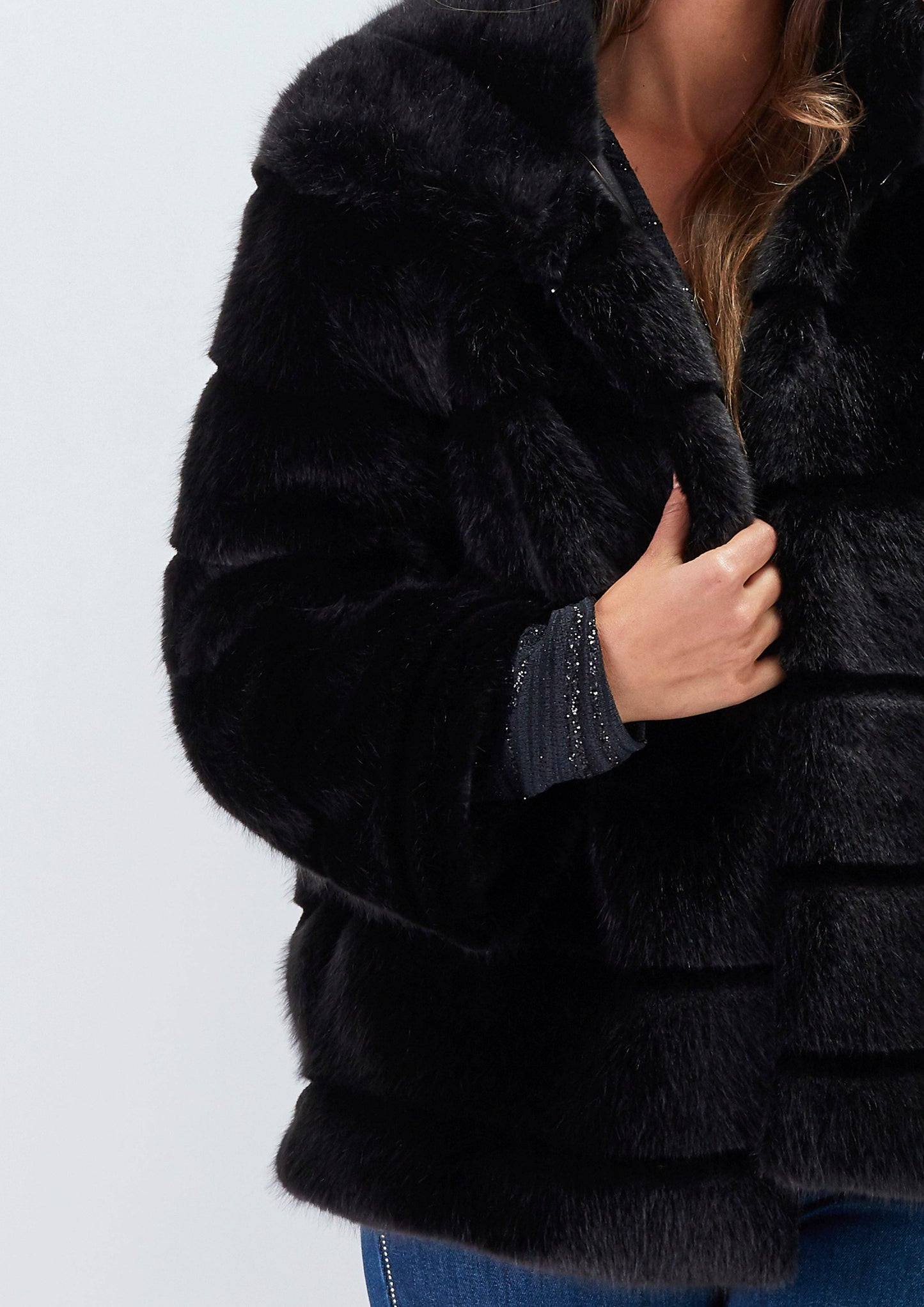 Cappotto in ecopelliccia nero da donna