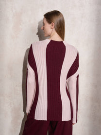 Maglione a collo alto a righe in maglia