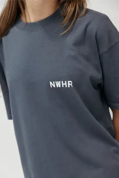 T-shirt cropped nera washed oversize in cotone biologico