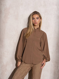 Blusa con maniche a palloncino e collo arricciato