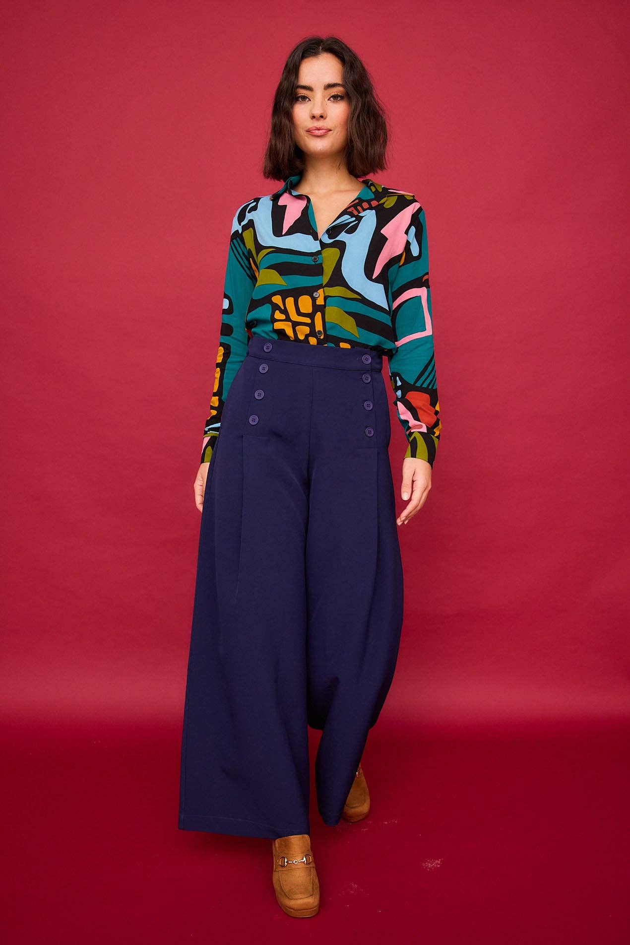 Camicia multicolore con maxi colletto