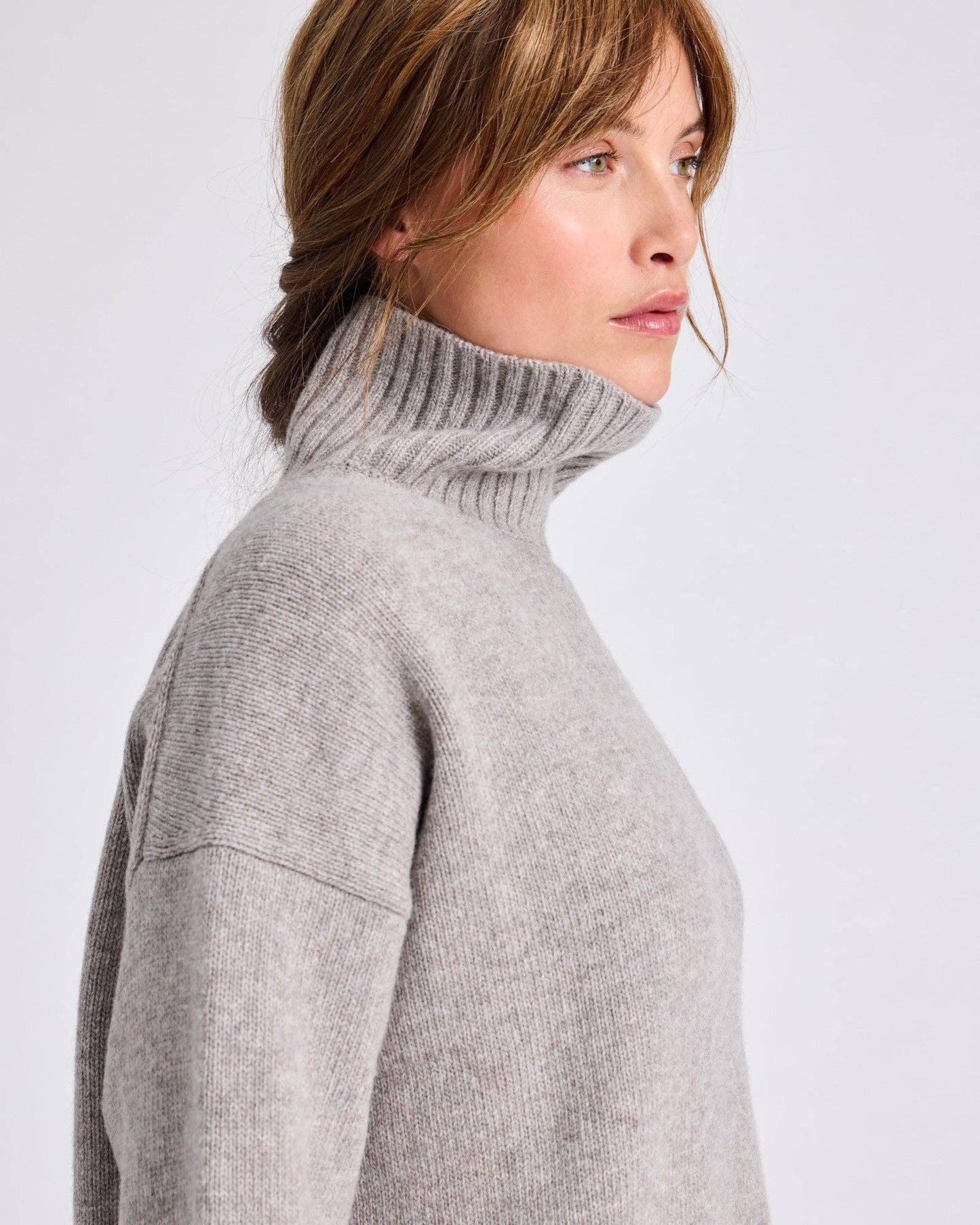 Maglione Mandie in lana d’agnello a collo alto grigio pietra