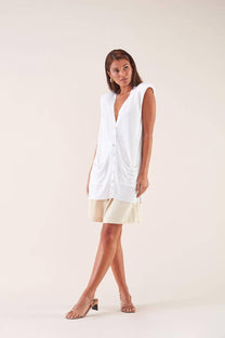 Gilet lungo smanicato con bottoni in madreperla
