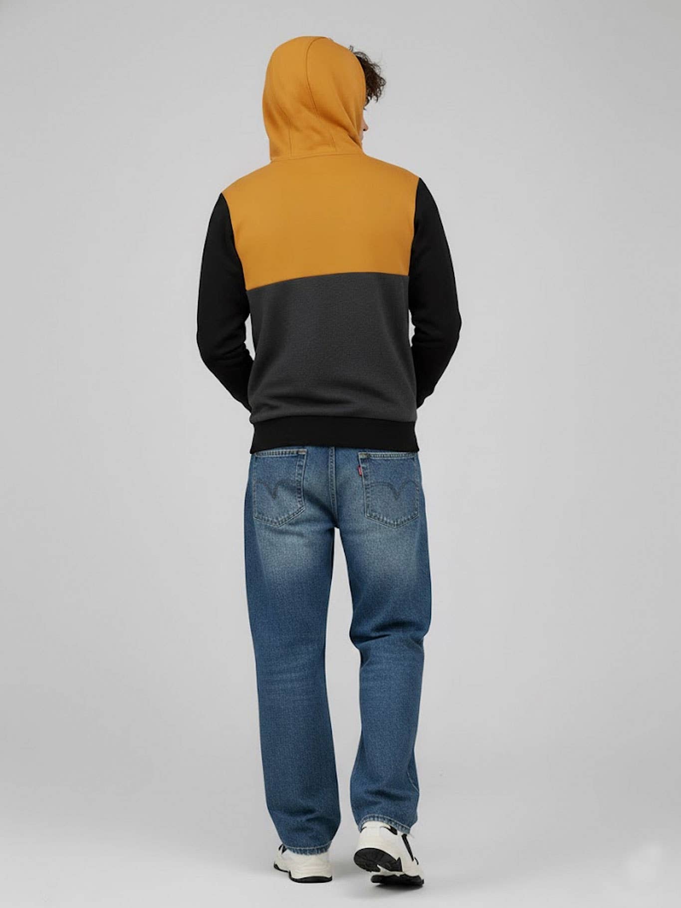 Felpa con zip Chimp in color block senape nero e grigio scuro