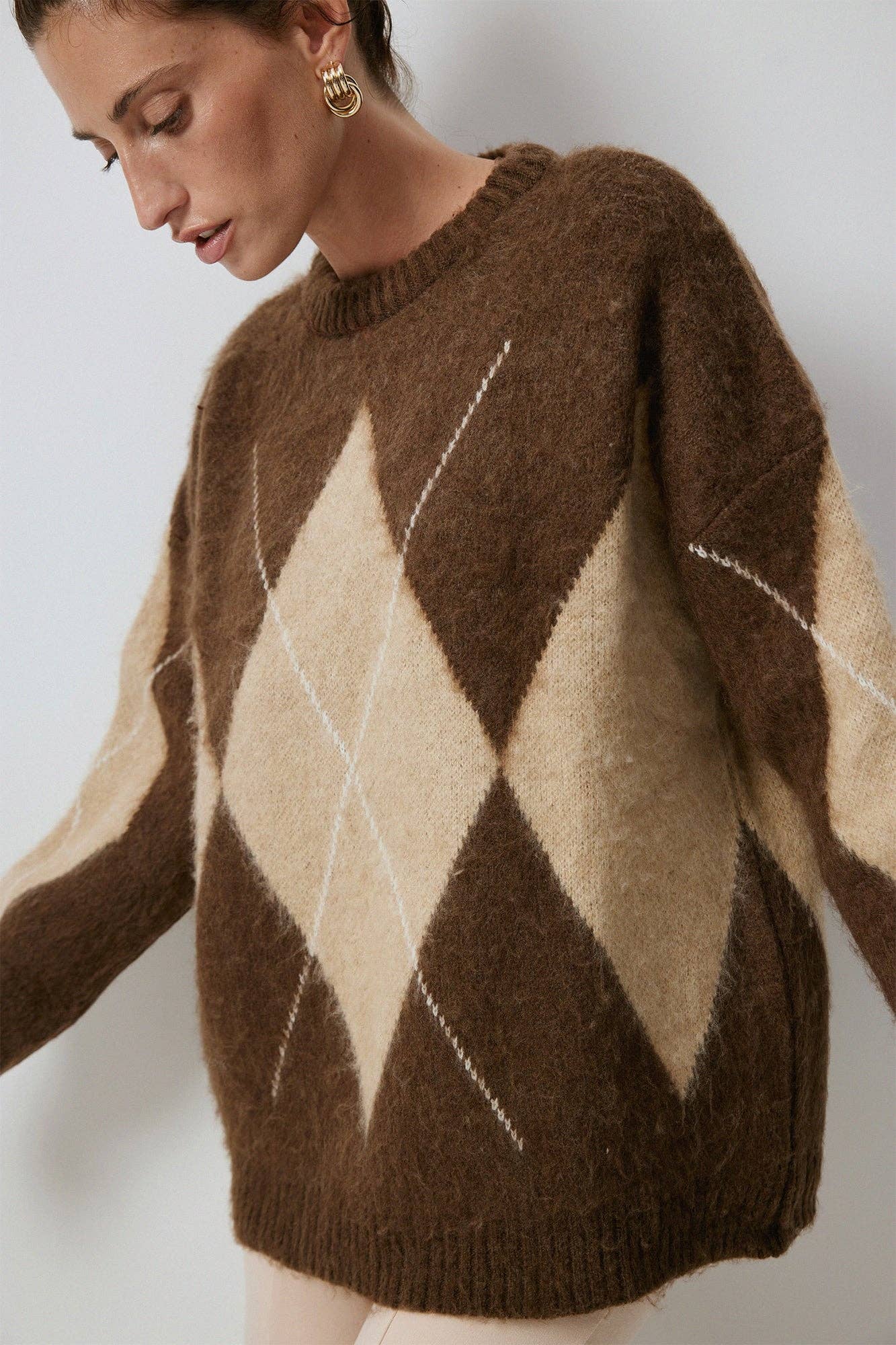Maglione in maglia a rombi marrone