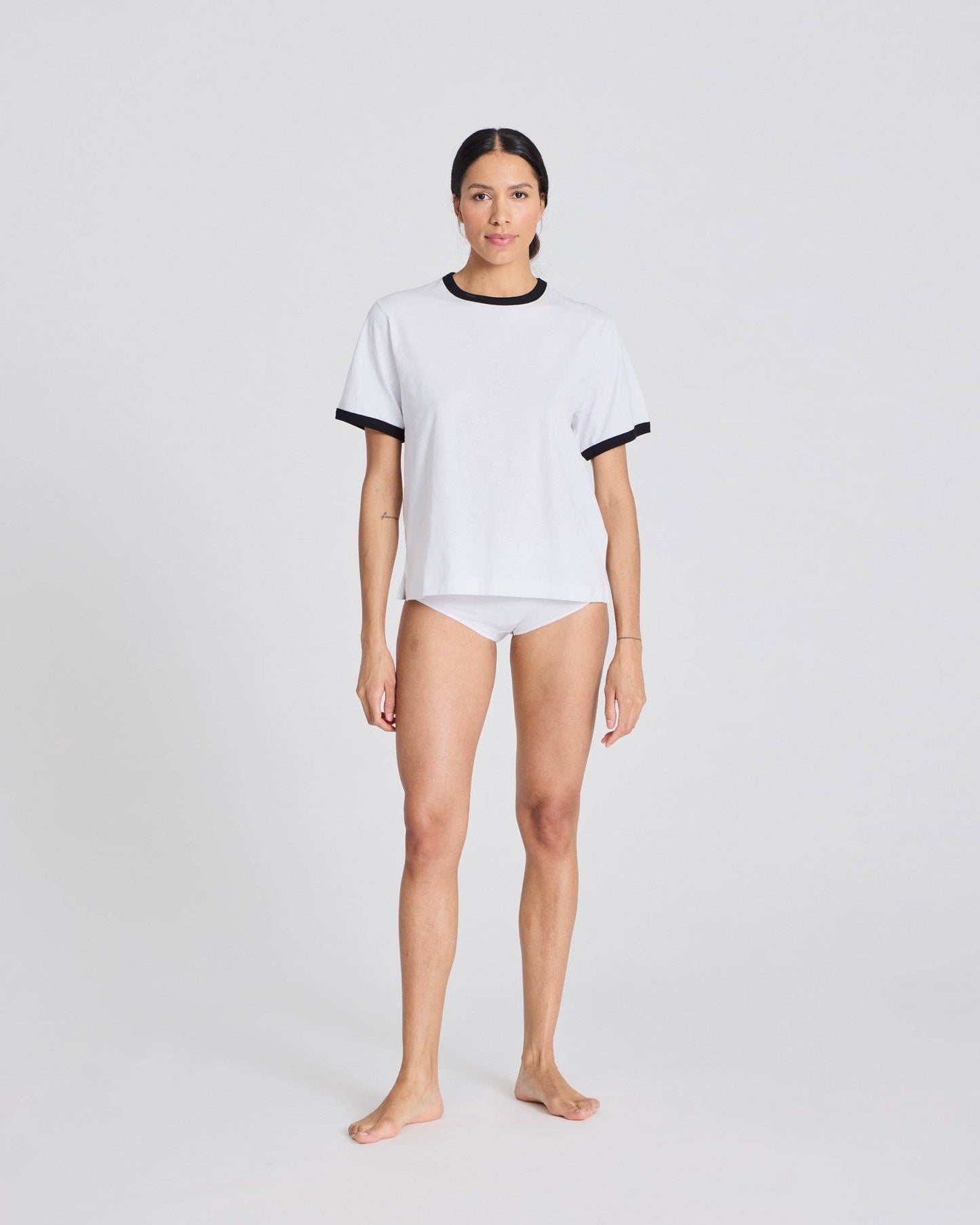T-shirt Sandy in cotone biologico GOTS bianca con bordi a contrasto