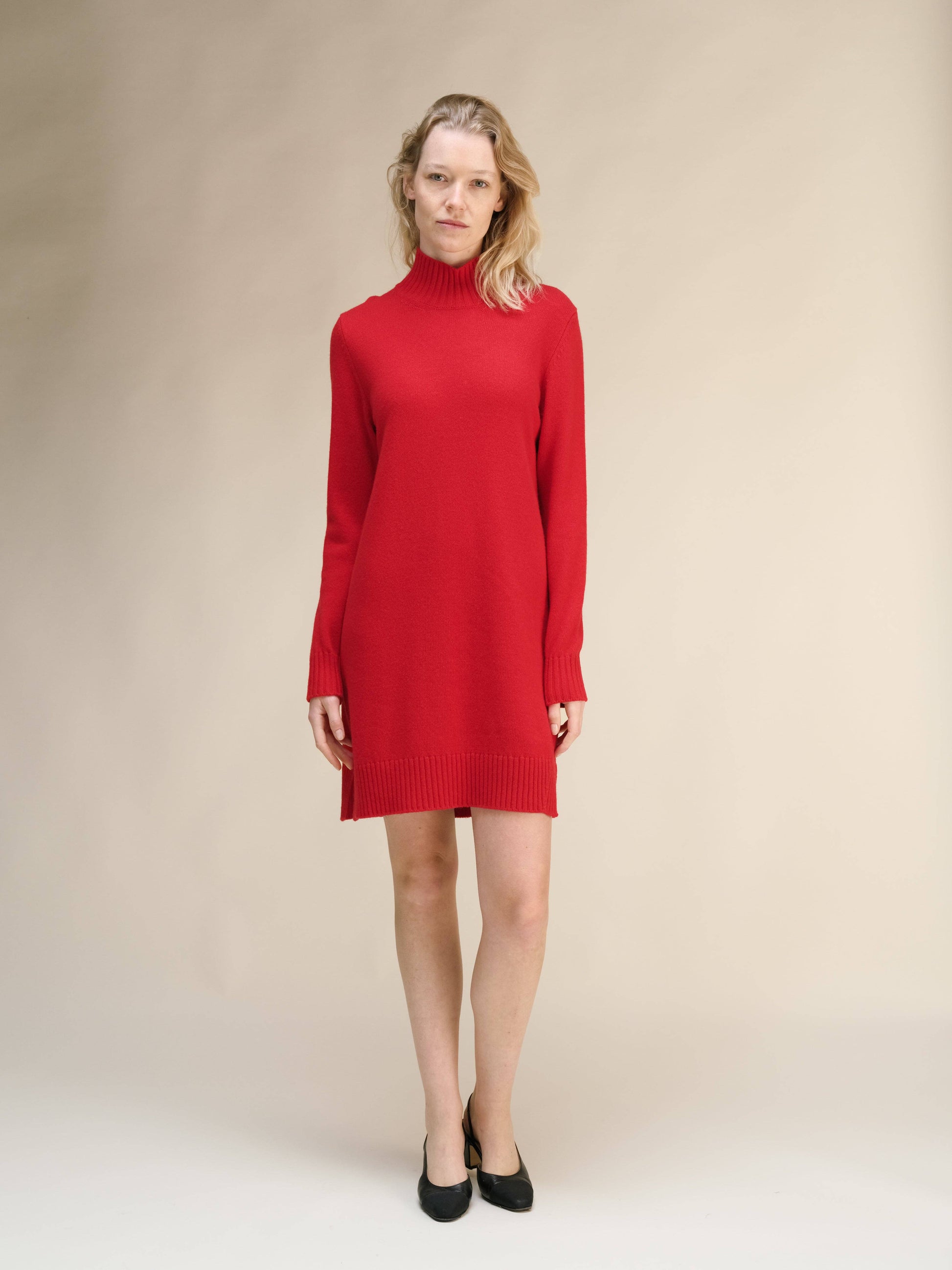 Abito midi in misto cashmere con collo alto