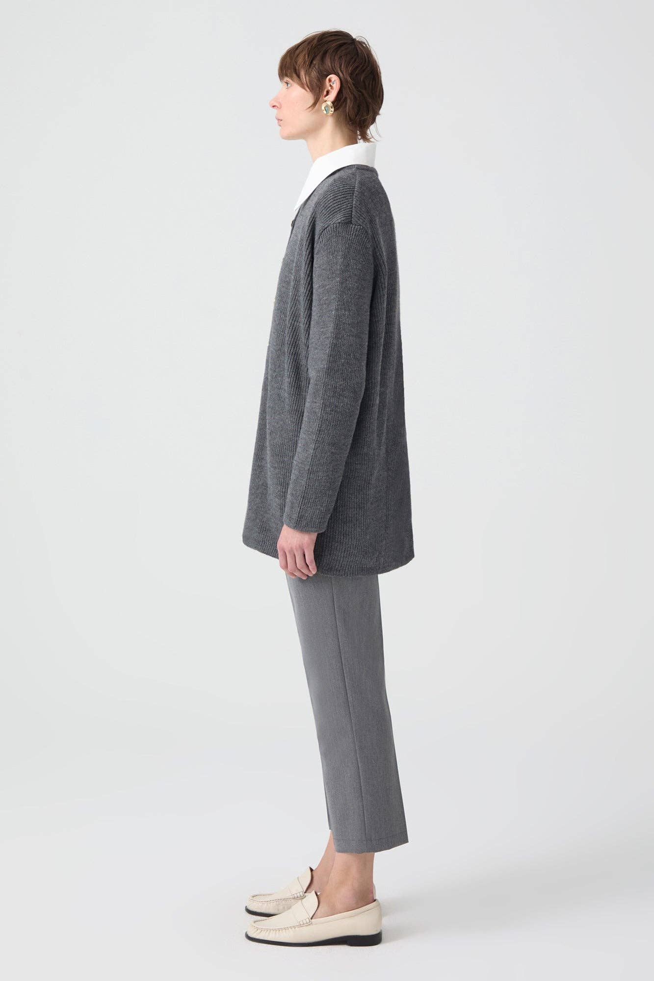 Cardigan lungo con bottoni dorati