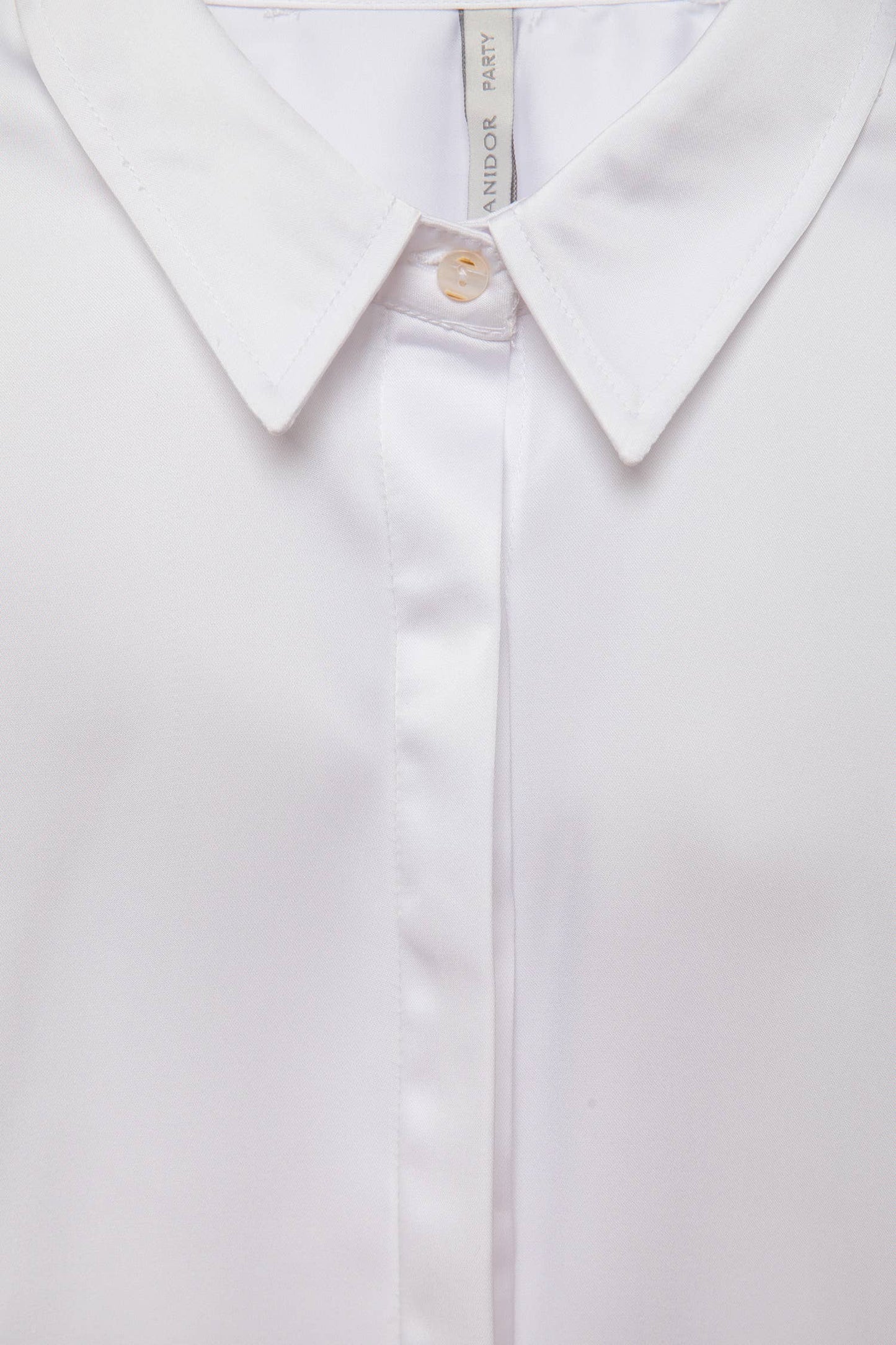 Camicia in raso tinta unita