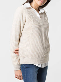 Maglione a costine con scollo a V