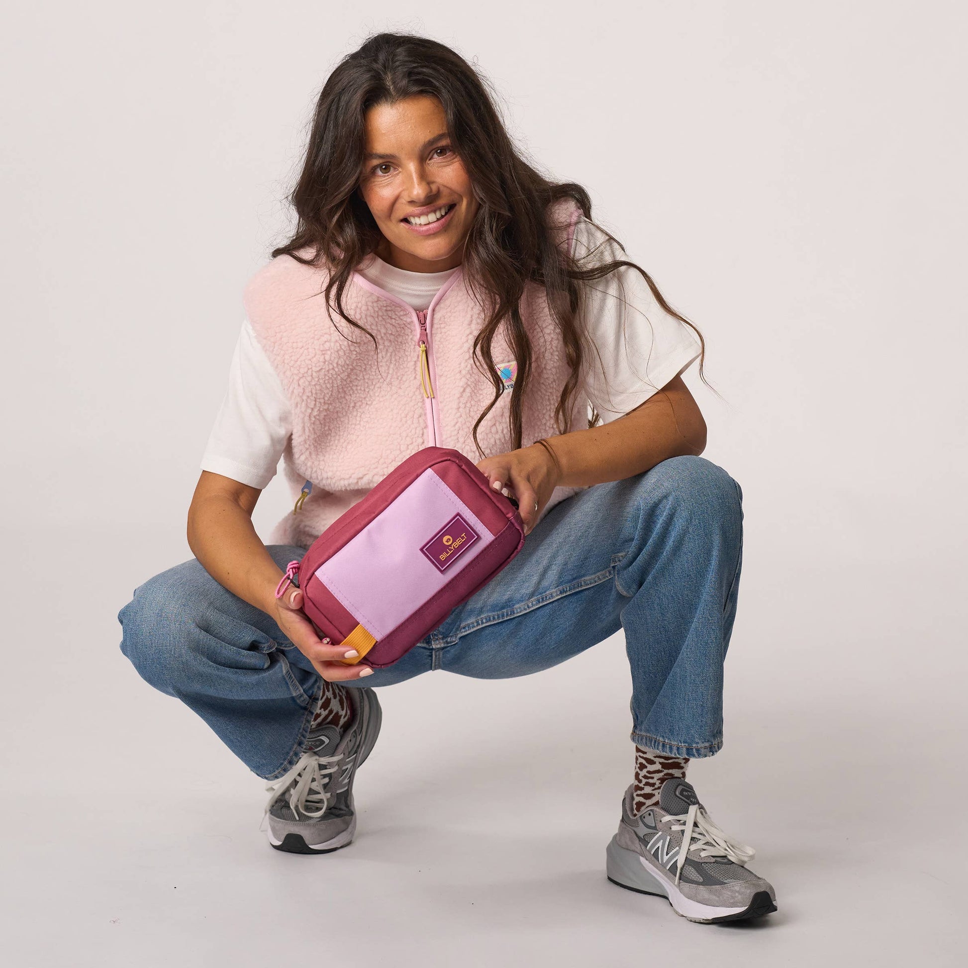 Astuccio da toilette in poliestere riciclato viola e bordeaux