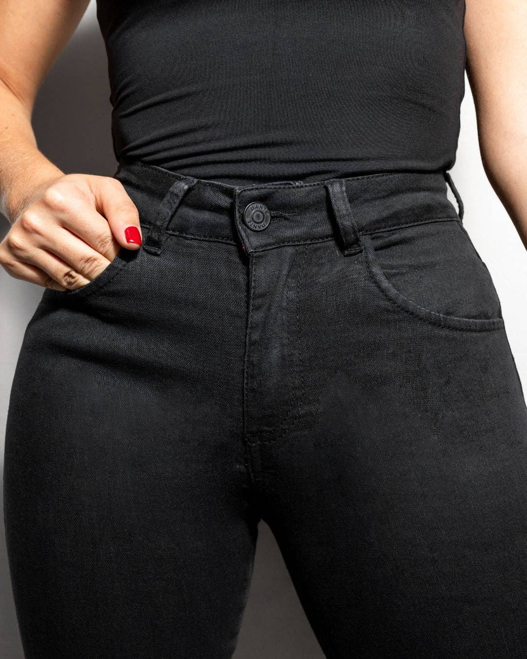 Jeans neri elasticizzati bootcut da donna