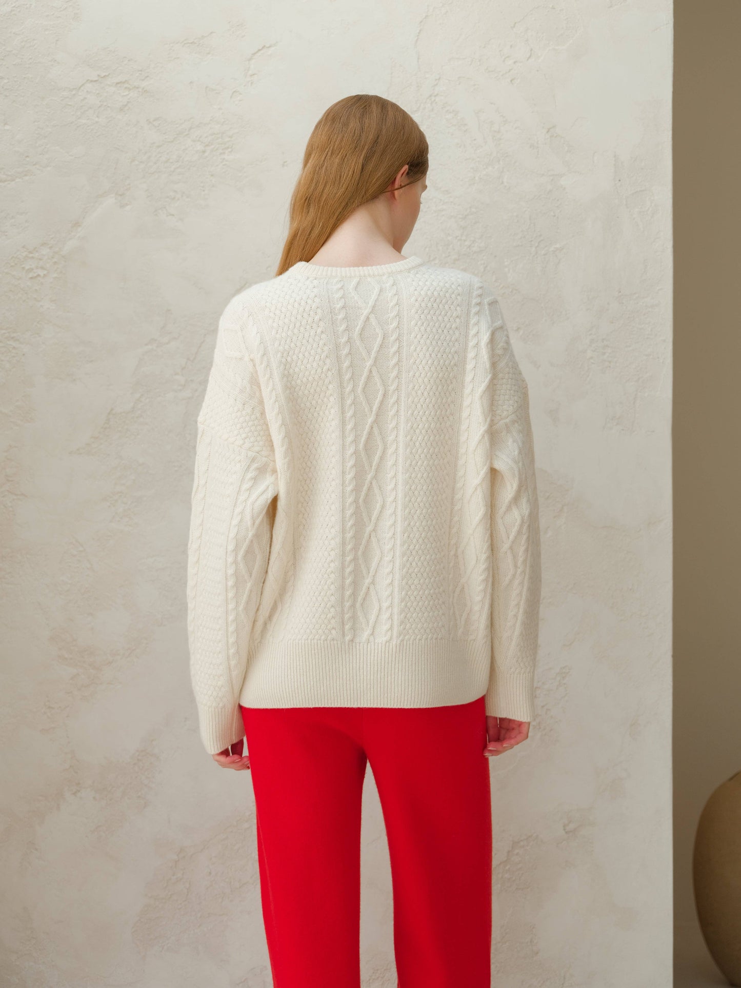 Maglione girocollo a coste da pescatore in misto cashmere