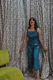Tuta jumpsuit stampata con cintura