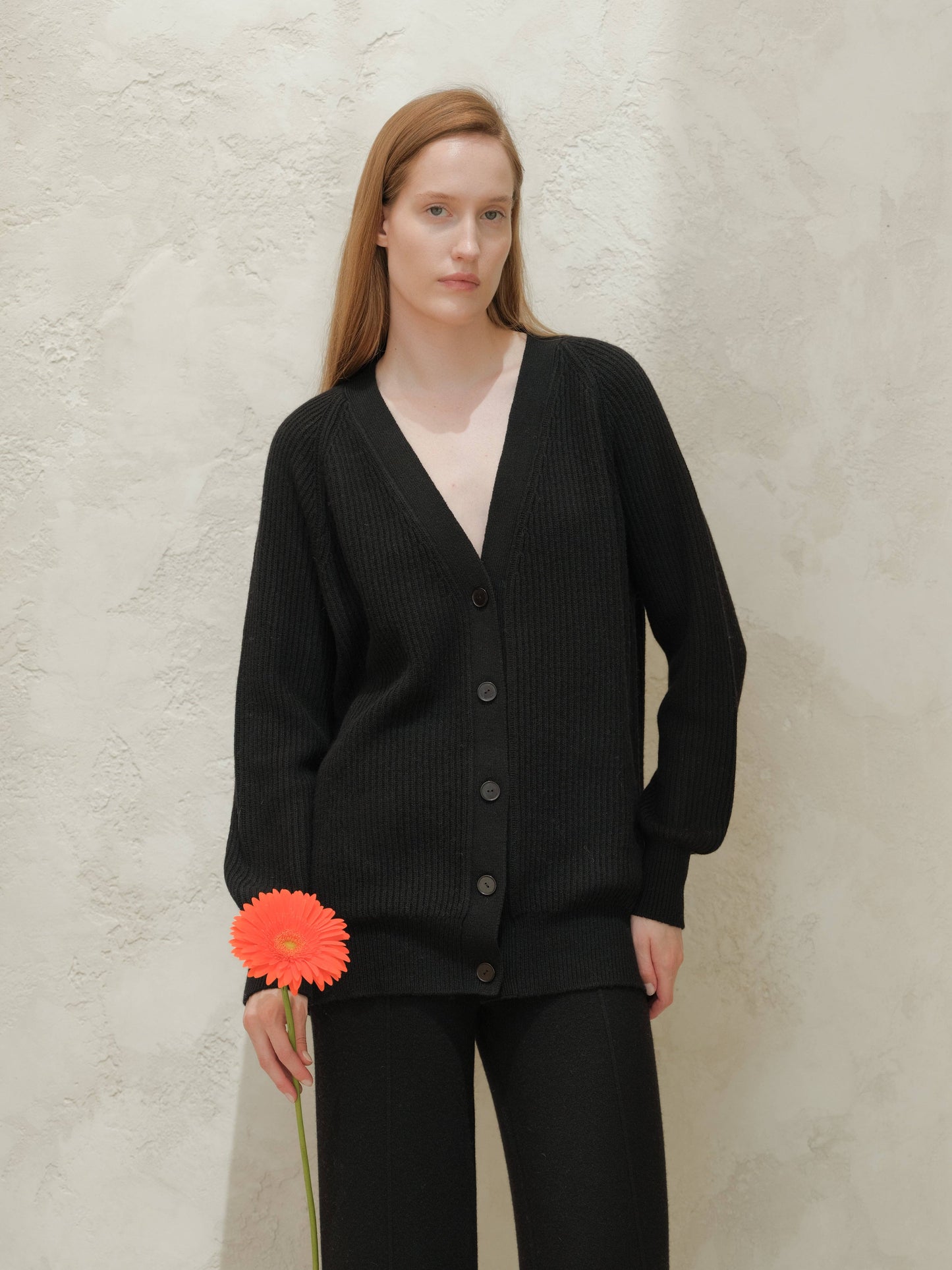 Cardigan lungo a coste in misto cashmere