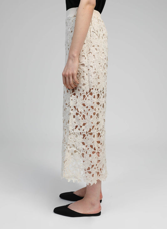 Gonna midi in pizzo floreale a vita alta