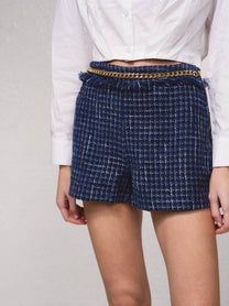 Shorts effetto tweed con catena