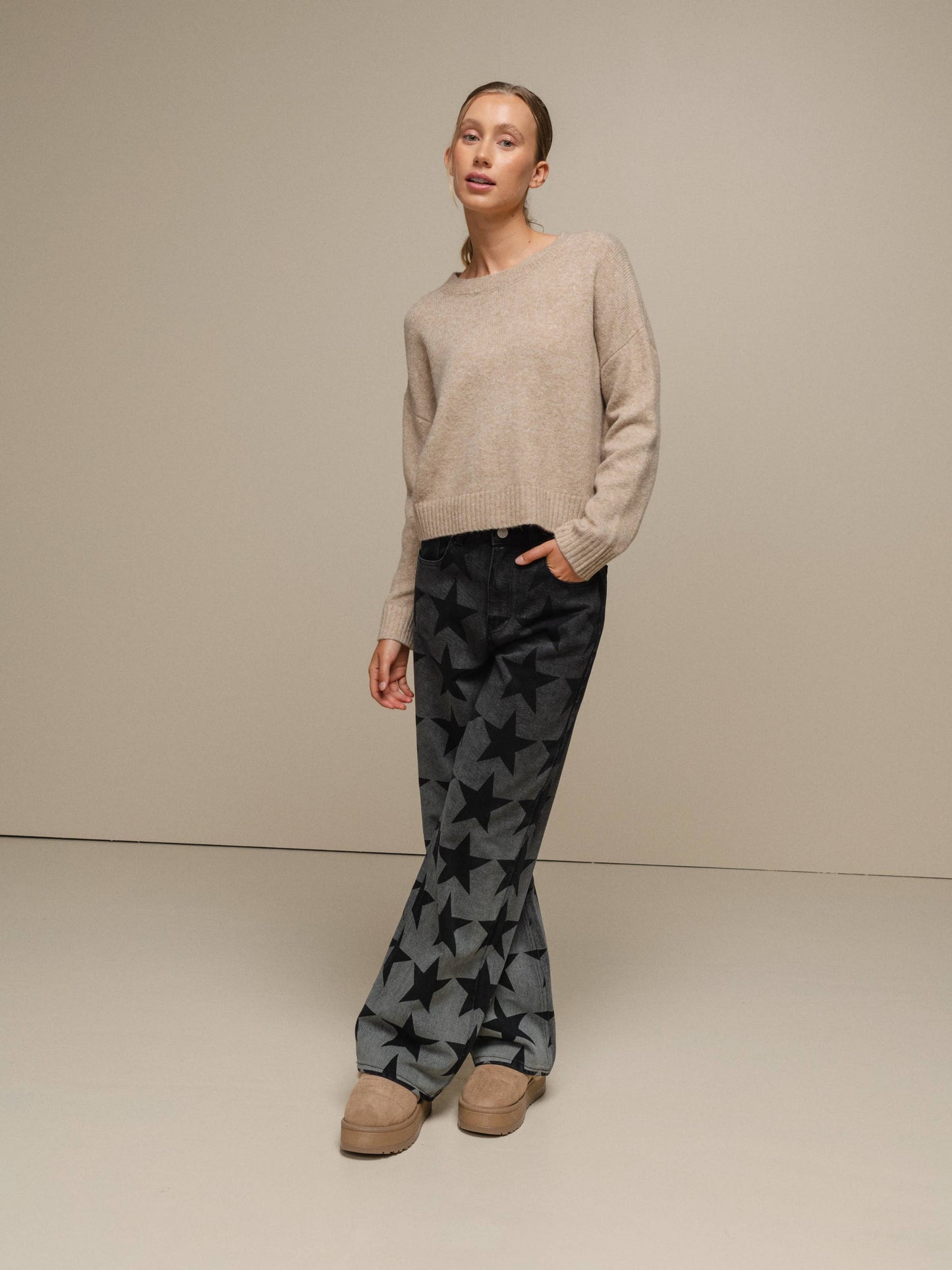 Maglione crop da donna in maglia morbida girocollo