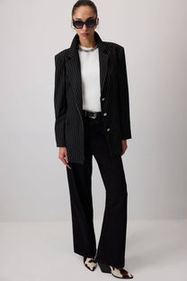 Blazer gessato nero con bottoni metallici