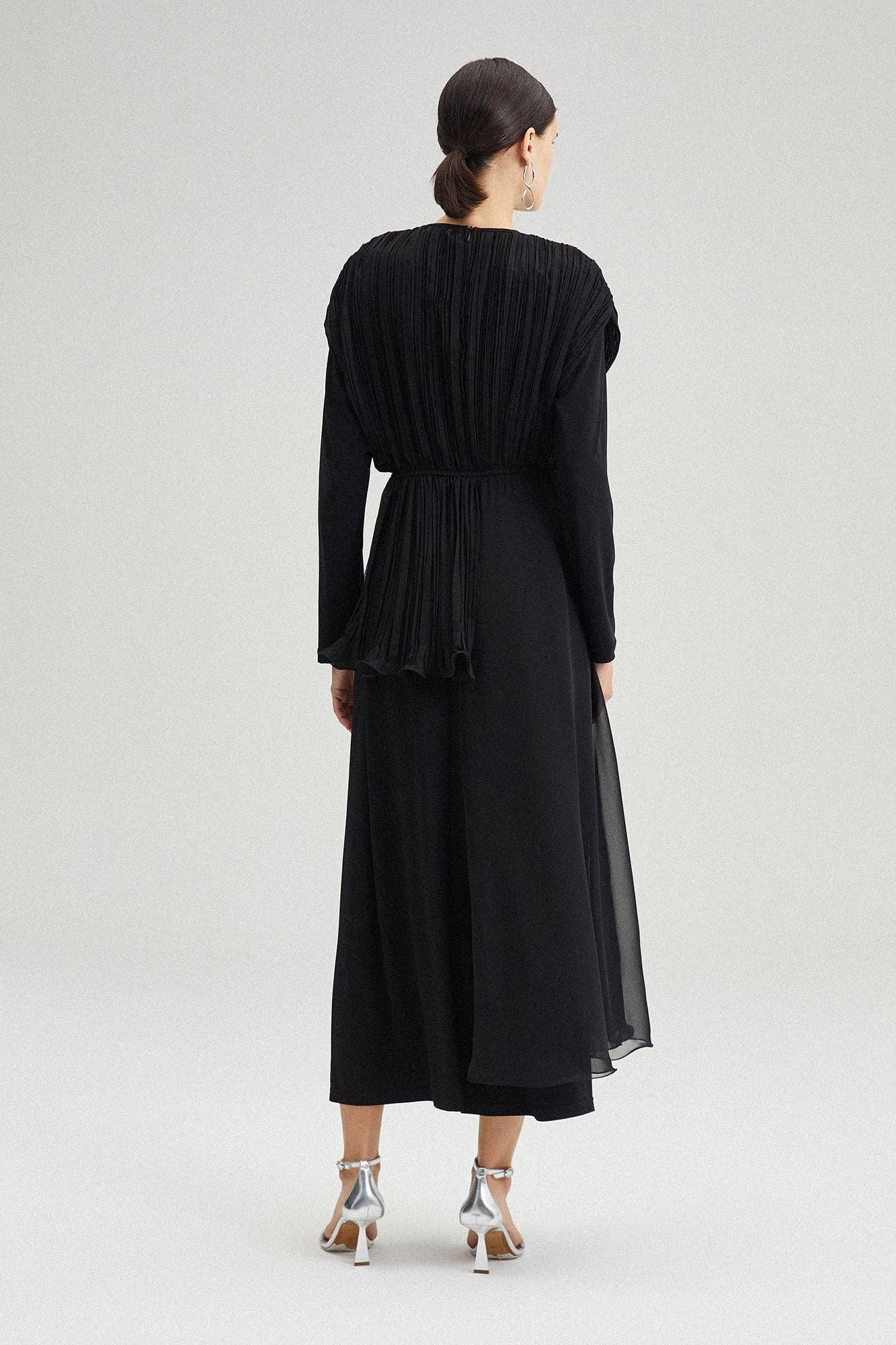 Tunica asimmetrica in chiffon plissé