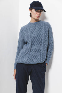 Maglione in maglia strutturata con trecce