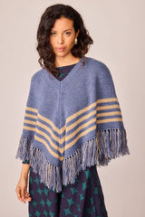 Poncho Petalo Blu con Frange