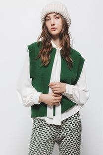 Gilet in maglia rasata con girocollo