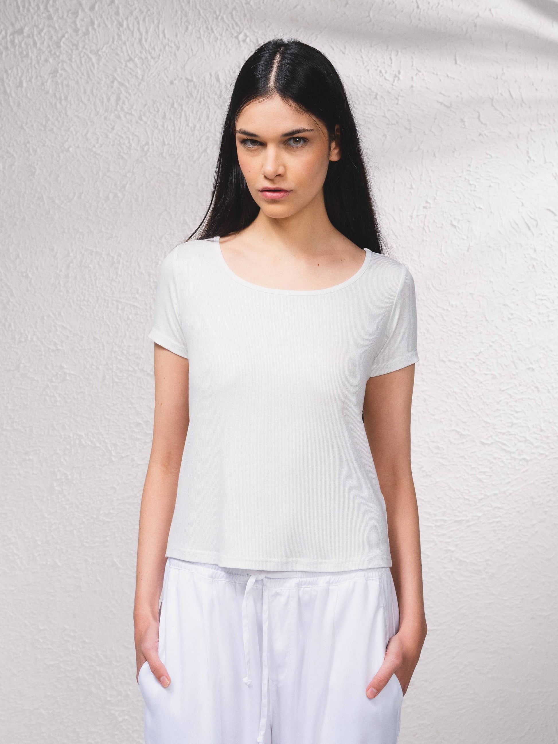 T-shirt basic in viscosa a girocollo