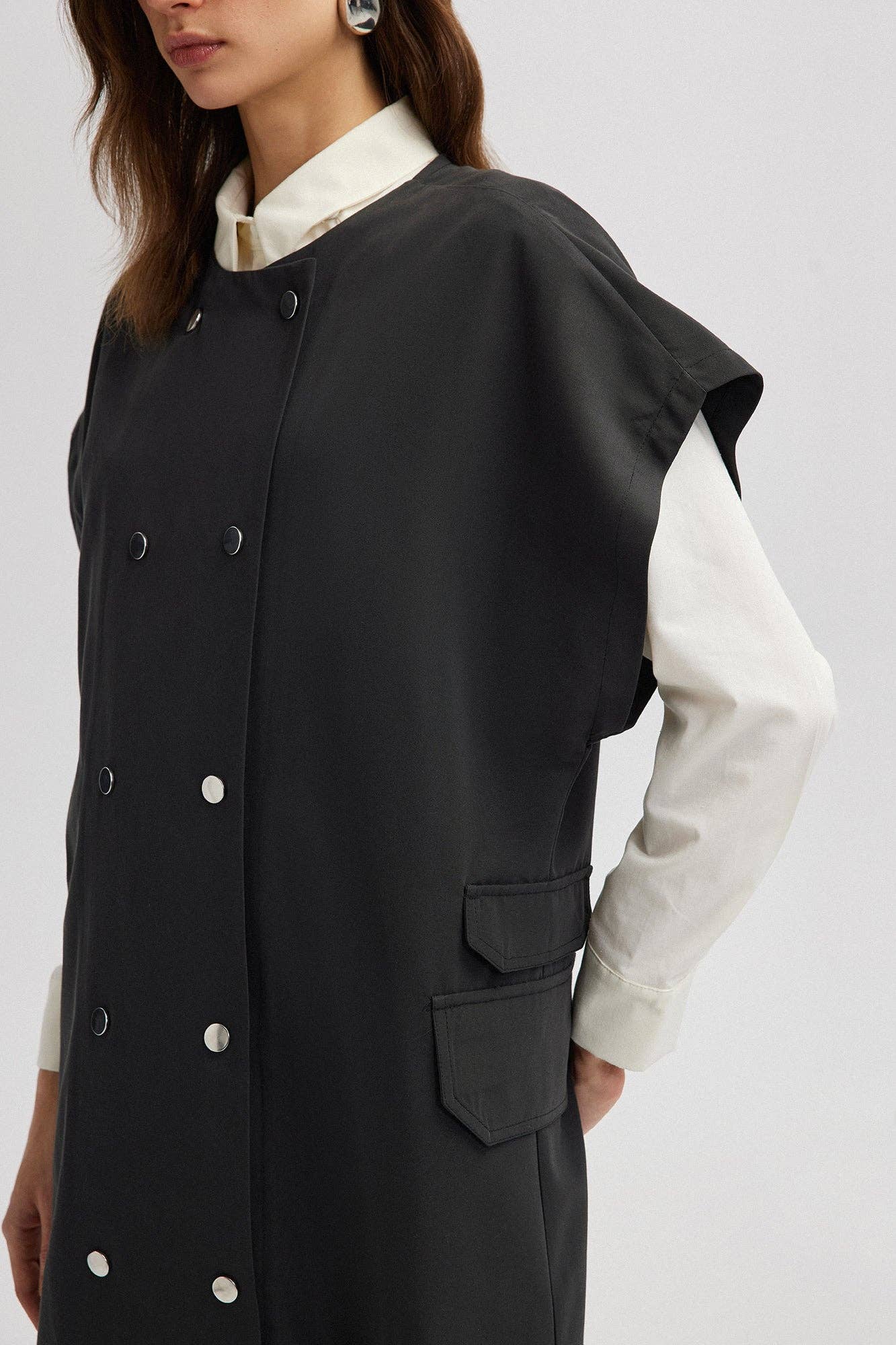 Gilet lungo nero con tasche