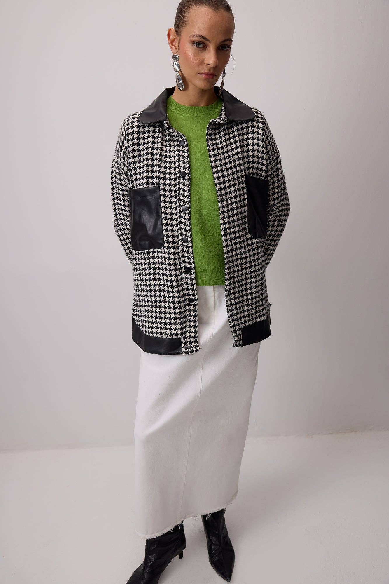 Camicia overshirt pied-de-poule con dettagli effetto pelle