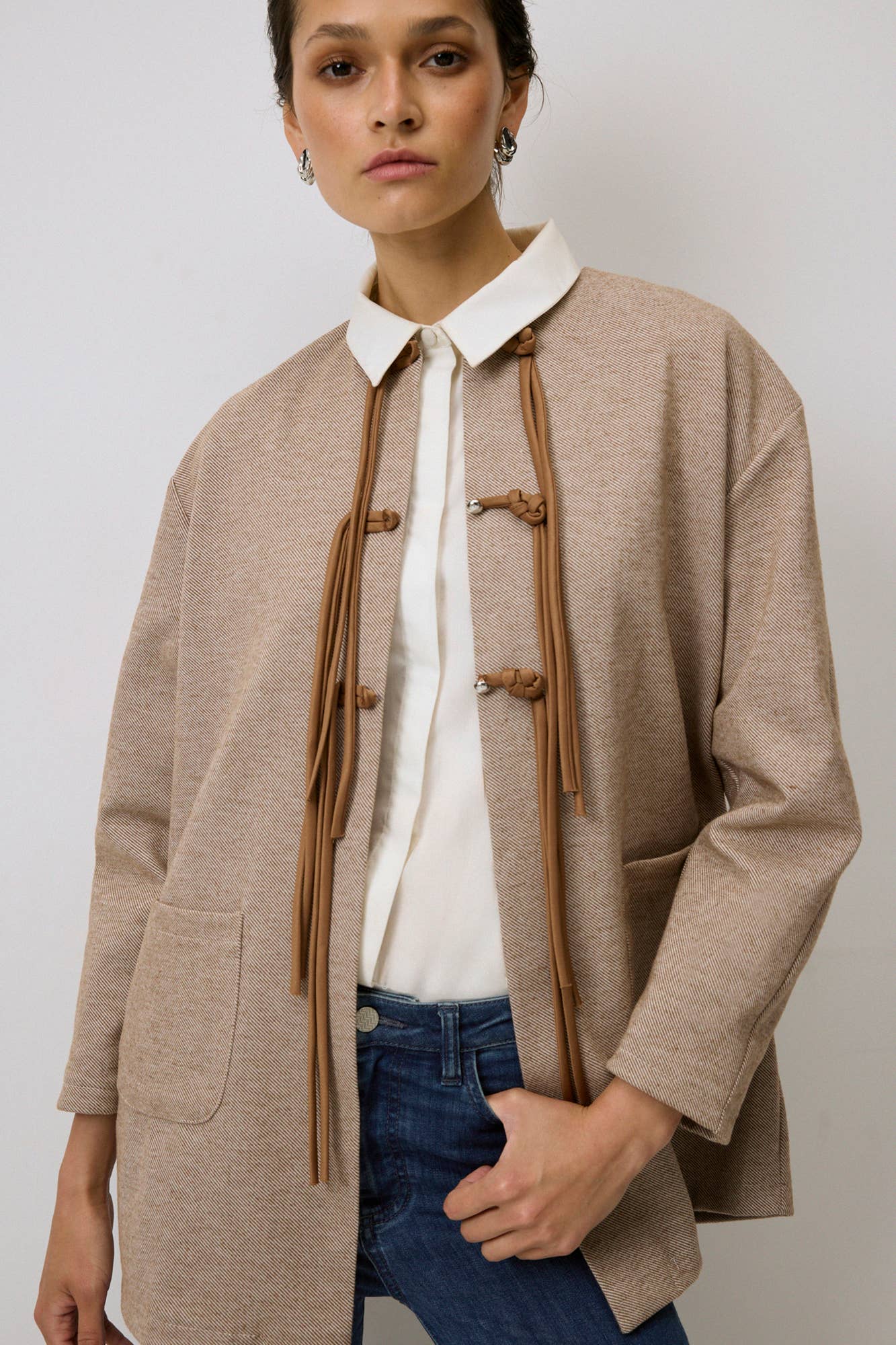 Giacca Cachet con dettaglio fiocco